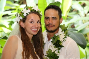 Haiku Gardens Wedding photos Oahu by Pasha www.BestHawaii.photos 123120160100  